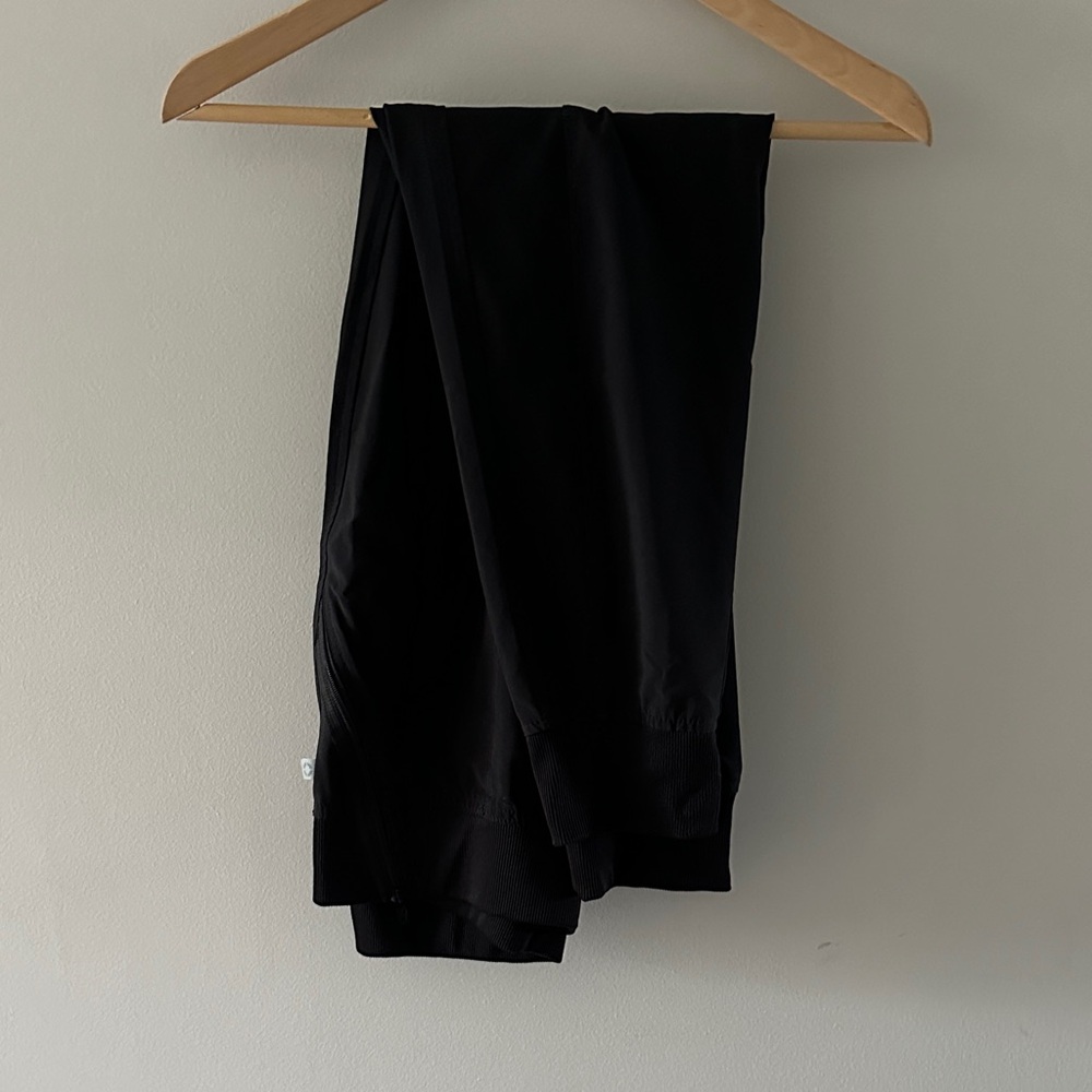 Cherokee infinity scrub joggers